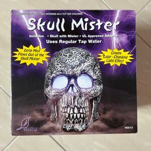 Skull with Mister Eerie Mist Flows Out Decoration Only Halloween